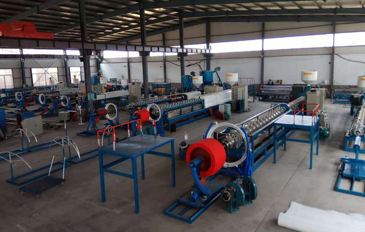 آلة تصنيع ألواح الرغوة البولي إيثيلين آلة تصنيع ألواح الرغوة البولي إيثيلين